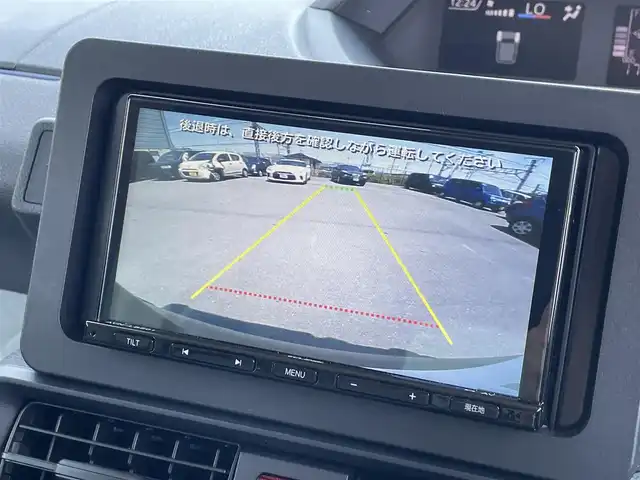 ダイハツ タント X 滋賀県 2022(令4)年 1.8万km プラムブラウンクリスタルマイカ 社外ナビ/Bluetooth/バックカメラ/片側パワースライドドア/ETC/スマートアシスト/・衝突回避支援ブレーキ機能/・衝突警報機能/・ブレーキ制御付呉発進抑制機能/・車線逸脱抑制制御機能/・車線逸脱警報機能/・路側逸脱警報機能/・ふらつき警報/・標識認識機能/LEDヘッドライト/オートライト/D/N席シートヒーター /プッシュスタート /スマートキー/スペアキー