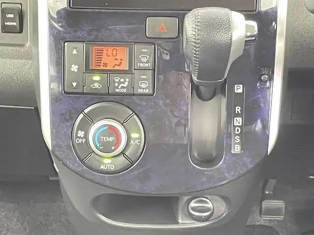 ダイハツ タント カスタムRS トップED LTD SAⅢ 千葉県 2018(平30)年 3.2万km ディープブルークリスタルマイカ スマートアシストIII/衝突軽減ブレーキ/車線逸脱警報機能/誤発進抑制装置/先行車発進お知らせ機能/純正8型ナビ(NSZP-X68D)（CD/DVD/SD/Bluetooth/USB/HDMI）/全方位モニター/フルセグTV/両側電動スライド/シートヒーター/横滑り防止機能/ETC/オートライト/オートハイビーム/LEDライト/フォグライト/ステアリングスイッチ/純正15インチアルミホイール/純正フロアマット