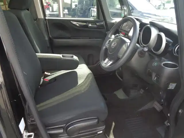 ホンダ Ｎ ＢＯＸ カスタム G Lパッケージ 鹿児島県 2017(平29)年 8.3万km クリスタルブラックパール カロッツェリアナビ　AVIC-RZ720/Bluetooth フルセグＴＶ/バックカメラ/パワースライドドア/ビルトインETC/純正HIDヘッドライト/スマートキー×2