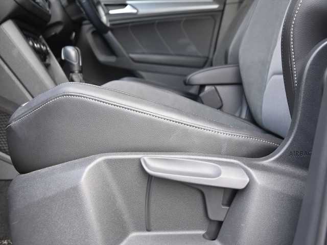 フォルクスワーゲン ティグアン TDI 4モーション Rライン 和歌山県 2020(令2)年 5.1万km オリックスホワイトパールエフェクト 純ナビ /360度カメラ /TV /CarPlay /ACC /BSM /LKA /フロントアシスト /リアトラフィック /Bluetoothオーディオ /オートテールゲート /スマートキー /パークアシスト /シートヒーター /アイドリングストップ /LEDライト /ETC