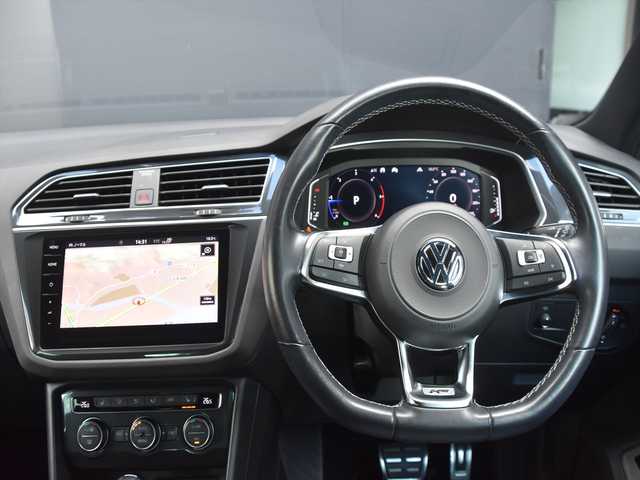 フォルクスワーゲン ティグアン TDI 4モーション Rライン 和歌山県 2020(令2)年 5.1万km オリックスホワイトパールエフェクト 純ナビ /360度カメラ /TV /CarPlay /ACC /BSM /LKA /フロントアシスト /リアトラフィック /Bluetoothオーディオ /オートテールゲート /スマートキー /パークアシスト /シートヒーター /アイドリングストップ /LEDライト /ETC