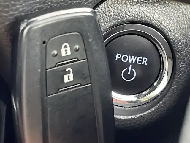 トヨタ ＲＡＶ４ ハイブリッド アドベンチャー 群馬県 2024(令6)年 1.9万km アティチュードブラックマイカ 純正１０．５型ナビ　ブラインドスポットモニター　デジタルインナーミラー　バックカメラ　アダプティブクルーズコントロール　シートベンチレーション　シートヒーター　ドライブレコーダー　ＥＴＣ２．０　禁煙車