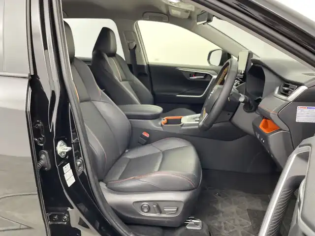 トヨタ ＲＡＶ４ ハイブリッド アドベンチャー 群馬県 2024(令6)年 1.9万km アティチュードブラックマイカ 純正１０．５型ナビ　ブラインドスポットモニター　デジタルインナーミラー　バックカメラ　アダプティブクルーズコントロール　シートベンチレーション　シートヒーター　ドライブレコーダー　ＥＴＣ２．０　禁煙車