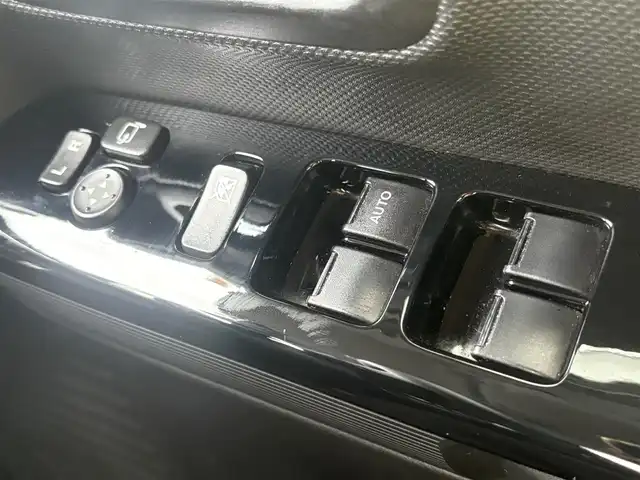 スズキ スペーシア カスタム HYBRID XS ターボ 茨城県 2018(平30)年 9.2万km ピュアホワイトパール/ブラック2トーン 社外ナビ　/-BT/TV/AM/FM/クルーズコントロール　/バックカメラ　/両側パワースライドドア　/ＥＴＣ　/ドライブレコーダー/アイドリングストップ　/D席シートヒーター　/コーナーセンサー　/オートライト　/衝突軽減システム　/盗難防止装置　/純正ＡＷ