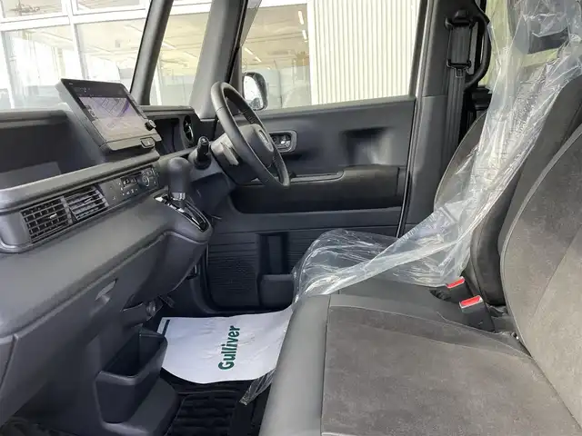 ホンダ Ｎ ＢＯＸ カスタム ターボ 石川県 2024(令6)年 1.2万km パール ターボ/純正9型ナビ/フルセグTV/全方位カメラ/LEDヘッドライト/ETC/両側パワースライド/オートライト/純正アルミホイール/ホンダセンシング/ハーフレザーシート/レーダークルーズ/スマートキー/シートヒーター/プッシュスタート/電動ミラー/オートライト/保証書