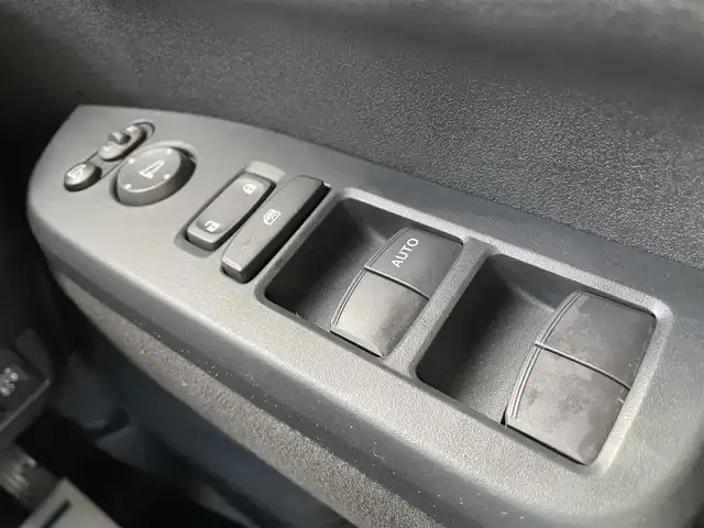 ホンダ Ｎ ＢＯＸ カスタム ターボ 石川県 2024(令6)年 1.2万km パール ターボ/純正9型ナビ/フルセグTV/全方位カメラ/LEDヘッドライト/ETC/両側パワースライド/オートライト/純正アルミホイール/ホンダセンシング/ハーフレザーシート/レーダークルーズ/スマートキー/シートヒーター/プッシュスタート/電動ミラー/オートライト/保証書