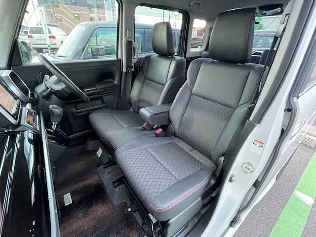 スズキ スペーシア カスタム HYBRID XS ターボ 静岡県 2018(平30)年 5万km ピュアホワイトP 純正ナビCN-RZ83/【CD・ＤＶＤ・フルセグ・ＢＴ・ｉｐｏｄ・USB】/前後ドライブレコーダー/ＥＴＣ/両側パワースライドドア/コーナーセンサー/ヘッドアップディスプレイ/運転席シートヒーター/横滑り防止/アイドリングストップ/ハーフレザーシート/純正フロアマット/純正１５インチAW/オートライト/LEDヘッドライト/スマートキー/プッシュスタート/取扱説明書