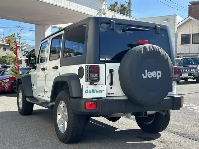 クライスラー・ジープ ジープ ラングラー アンリミテッド スポーツ 愛知県 2016(平28)年 11.5万km 白 ４ＷＤ　社外ナビ　フルセグＴＶ　ＤＶＤ再生　Ｂｌｕｅｔｏｏｔｈ接続　サイド　バックカメラ　デジタルミラー　ドラレコ　ＥＴＣ　クルコン　ダウンヒルアシスト　横滑り防止　背面タイヤ　前後フォグランプ