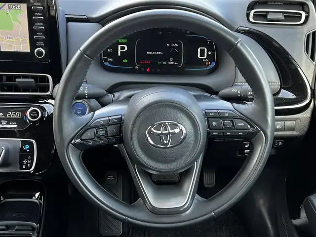 トヨタ アクア G 道央・札幌 2023(令5)年 4.1万km プラチナホワイトパールマイカ ４WD/純正メモリーナビ/AM/FM/BT/コンフォートパッケージ/トヨタセーフティセンス/衝突被害軽減ブレーキ/横滑り防止装置/レーダークルーズコントロール/レーンキープアシスト/クリアランスソナー/ブラインドスポットモニター/バックカメラ/サイドカメラ/フロントカメラ/全方位カメラ/アラウンドビューモニター/ビルトインETC/アイドリングストップ/DRIVEMODE/EVMODE/前席シートヒーター/革巻きステアリング/ステアリングリモコン/ハンドルヒーター/AC100V/プッシュスタート/スマートキー/LEDヘッドライト/オートライト/オートマチックハイビーム/フォグランプ/ヘッドライトレベライザー/電動格納ミラー/ヒーテッドドアミラー/ウィンカーミラー/純正フロアマット/ドアバイザー