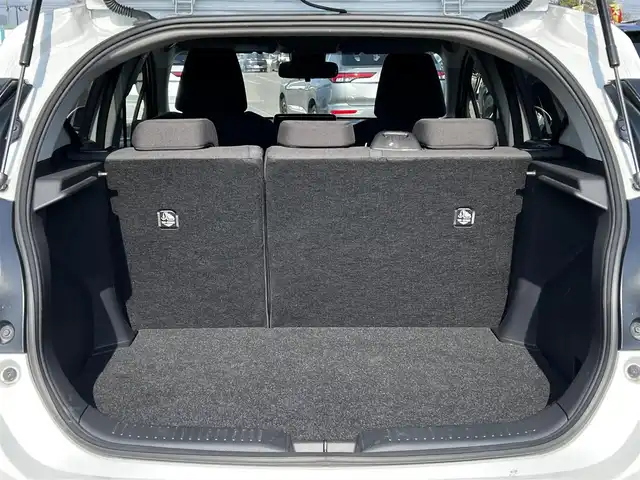 トヨタ アクア G 道央・札幌 2023(令5)年 4.1万km プラチナホワイトパールマイカ ４WD/純正メモリーナビ/AM/FM/BT/コンフォートパッケージ/トヨタセーフティセンス/衝突被害軽減ブレーキ/横滑り防止装置/レーダークルーズコントロール/レーンキープアシスト/クリアランスソナー/ブラインドスポットモニター/バックカメラ/サイドカメラ/フロントカメラ/全方位カメラ/アラウンドビューモニター/ビルトインETC/アイドリングストップ/DRIVEMODE/EVMODE/前席シートヒーター/革巻きステアリング/ステアリングリモコン/ハンドルヒーター/AC100V/プッシュスタート/スマートキー/LEDヘッドライト/オートライト/オートマチックハイビーム/フォグランプ/ヘッドライトレベライザー/電動格納ミラー/ヒーテッドドアミラー/ウィンカーミラー/純正フロアマット/ドアバイザー