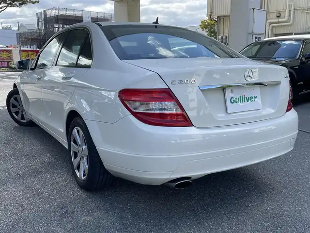 メルセデス・ベンツ Ｃ２００ CGI Bエフィシェンシー 福岡県 2011(平23)年 5.1万km カルサイトホワイト ワンオーナー/純正HDDナビ/（AM/FM/CD/DVD/ミュージックサーバー/Bluetooth/ワンセグTV）/クルーズコントロール/ハンズフリー/パワーシート（運転席/助手席）/オートライト/フォグランプ/電格ミラー/ETC/ドライブレコーダー前後（SD無し）/純正フロアマット/純正アルミホイール/バックカメラ/保証書/取扱説明書/スペアキー×１