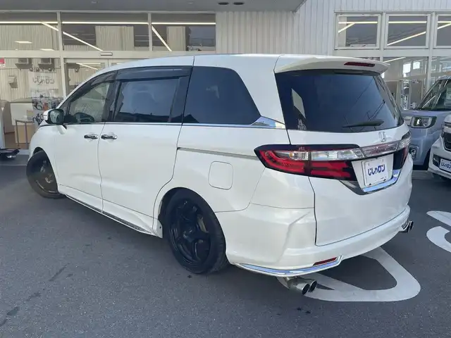 ホンダ オデッセイ アブソルート EX 大阪府 2014(平26)年 10.5万km ホワイトオーキッドパール (株)IDOMが運営する【じしゃロン東大阪店】の自社ローン専用車両になりますこちらは現金またはオートローンご利用時の価格です。自社ローンご希望の方は別途その旨お申付け下さい/社外18インチAW【RAYS】/TEIN車高調/社外フロントグリル/純正インターナビ/【フルセグTV/Bluetooth/CD/DVD】/全方囲カメラ/バックカメラ/後席用フリップダウンモニター/LEDへッドライト/両側パワースライドドア/クルーズコントロール/パドルシフト/アイドリングストップ/ビルトインETC/HDMI/電動格納ミラー/プッシュスタート＆スマートキー/ステアリングスイッチ/本革巻きステアリング/純正フロアマット/純正ドアバイザー/横滑り防止/盗難防止装置/取説（車両・ナビ）＆保証書/スペアスマートキー