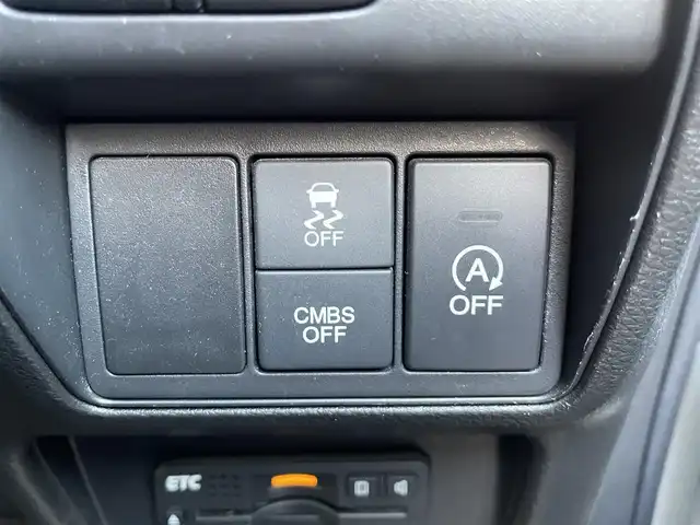 ホンダ オデッセイ アブソルート EX 大阪府 2014(平26)年 10.5万km ホワイトオーキッドパール (株)IDOMが運営する【じしゃロン東大阪店】の自社ローン専用車両になりますこちらは現金またはオートローンご利用時の価格です。自社ローンご希望の方は別途その旨お申付け下さい/社外18インチAW【RAYS】/TEIN車高調/社外フロントグリル/純正インターナビ/【フルセグTV/Bluetooth/CD/DVD】/全方囲カメラ/バックカメラ/後席用フリップダウンモニター/LEDへッドライト/両側パワースライドドア/クルーズコントロール/パドルシフト/アイドリングストップ/ビルトインETC/HDMI/電動格納ミラー/プッシュスタート＆スマートキー/ステアリングスイッチ/本革巻きステアリング/純正フロアマット/純正ドアバイザー/横滑り防止/盗難防止装置/取説（車両・ナビ）＆保証書/スペアスマートキー