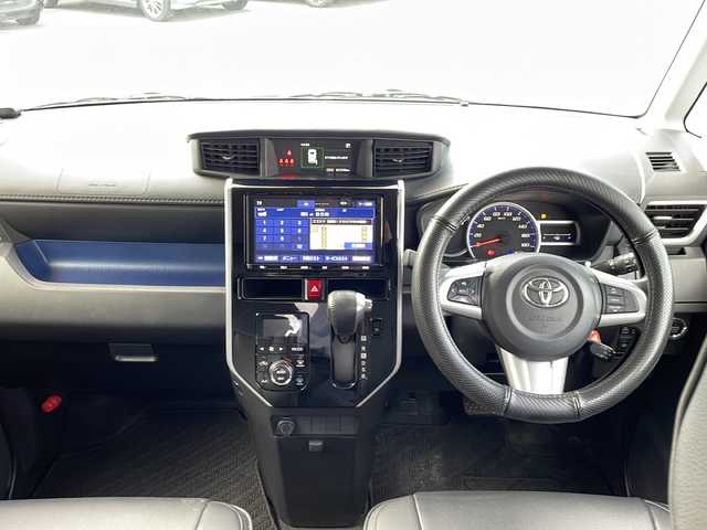 トヨタ ルーミー カスタムG 新潟県 2018(平30)年 6.8万km レーザーブルークリスタルシャイン 純正9インチナビ/(Bluetooth/AM/FM/CD/DVD)/フルセグTV/レーダークルーズコントロール/両側パワースライドドア/衝突軽減システム/バックカメラ/4WD/LEDヘッドライト/純正AW付タイヤ/純正フロアマット/コーナーセンサー/ETC/ステアリングスイッチ/レザー調シートカバー