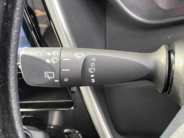 トヨタ ルーミー カスタムG 新潟県 2018(平30)年 6.8万km レーザーブルークリスタルシャイン 純正9インチナビ/(Bluetooth/AM/FM/CD/DVD)/フルセグTV/レーダークルーズコントロール/両側パワースライドドア/衝突軽減システム/バックカメラ/4WD/LEDヘッドライト/純正AW付タイヤ/純正フロアマット/コーナーセンサー/ETC/ステアリングスイッチ/レザー調シートカバー