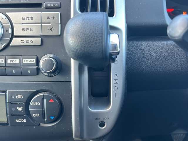 日産 セレナ ハイウェイスター VエアロセレHDD 群馬県 2010(平22)年 12.2万km ダイヤモンドシルバー 純正HDDナビ/（CD/DVD/AUX）/フルセグTV/バックカメラ/両側パワースライドドア/AC100V/スマートキー/電動格納ミラー/純正AW/HID/FOG/オートライト/保証書/取説/スペアキー