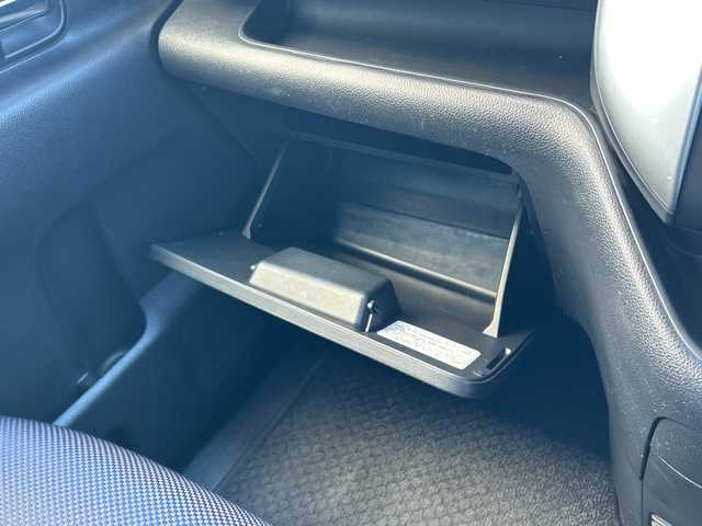 日産 セレナ ハイウェイスター VエアロセレHDD 群馬県 2010(平22)年 12.2万km ダイヤモンドシルバー 純正HDDナビ/（CD/DVD/AUX）/フルセグTV/バックカメラ/両側パワースライドドア/AC100V/スマートキー/電動格納ミラー/純正AW/HID/FOG/オートライト/保証書/取説/スペアキー