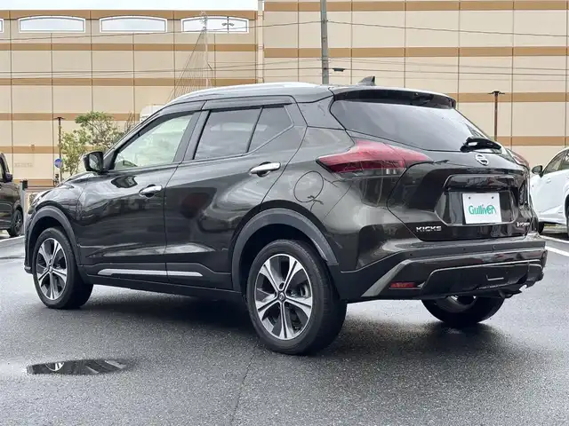 日産 キックス X 宮城県 2020(令2)年 5万km チタニウムカーキ 登録時走行距離50097km/純正ナビ/フルセグTV/CD/DVD/Bluetooth/デジタルインナーミラー/プッシュスタート/スマートキー/全方位カメラ/ドライブレコーダー/純正アルミホイール/衝突軽減ブレーキ/純正フロアマット/コーナーセンサー