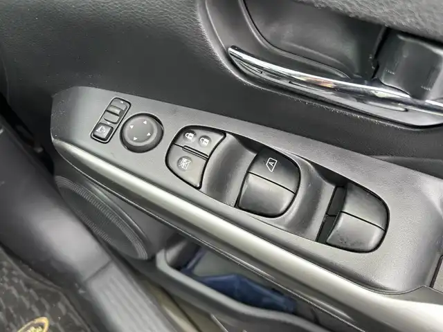 日産 キックス X 宮城県 2020(令2)年 5万km チタニウムカーキ 登録時走行距離50097km/純正ナビ/フルセグTV/CD/DVD/Bluetooth/デジタルインナーミラー/プッシュスタート/スマートキー/全方位カメラ/ドライブレコーダー/純正アルミホイール/衝突軽減ブレーキ/純正フロアマット/コーナーセンサー