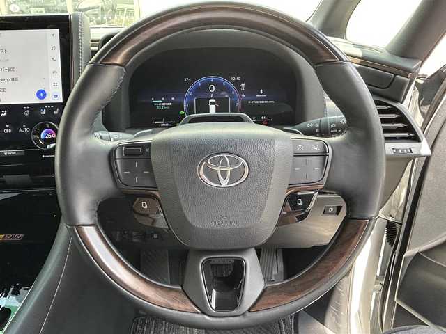 トヨタ アルファードハイブリット Z 愛知県 2023(令5)年 2.8万km プラチナホワイトパールマイカ ワンオーナー/純ディスプレイナビテレビ/純フリップダウンモニター/パノラマビューカメラ/サンルーフ/クロレザーシート/デジタルインナーミラー/ヘッドアップディスプレイ/ワイヤレス充電/前後ドライブレコーダー/ETC2.0/スペアタイヤ/トヨタチームメイト/トヨタセーフティセンス/純18インチAW/新車保証書/スペアキー