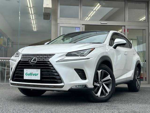 レクサス ＮＸ 300 バージョンL 埼玉県 2018(平30)年 3.3万km ソニッククォーツ Lexus Safety System+/・プリクラッシュセーフティシステム/・レーンディパーチャーアラート/・アダプティブハイビームシステム/・オートマチックハイビーム/・レーダークルーズコントロール/(全車速追従機能付)/パノラマルーフ/レザーシート/全席パワーシート(運転席メモリー付き)/全席シートヒーター(前席エアーシート)/ハンドルヒーター/前後クリアランスソナー/ブラインドスポットモニター/純正メモリナビ/Bluetooth/CD/SD/USB/AUX/フルセグTV/Miracast/フルセグTV/パノラミックビューモニター/バックカメラ/パドルシフト/前後ドライブレコーダー/ETC2.0/三眼LEDヘッドライト/保証書/取扱説明書/スペアキー