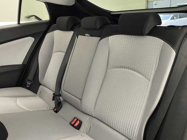 トヨタ プリウス A 宮崎県 2016(平28)年 6.2万km ホワイトパールクリスタルシャイン Toyota Safety Sense/〇プリクラシュセーフティ/〇レーンディパーチャーアラート/〇ブラインドスポットモニター/〇レーダークルーズコントロール/〇オートマチックハイビーム/〇パーキングアシスト/〇クリアランスソナー/純正7インチSDナビ/フルセグTV/CD/DVD/Bluetooth/バックカメラ/ヘッドライトアップディスプレイ/ビルトインETC/LEDヘッドライト/ドライブレコーダー/スマートキー×２/取扱説明書