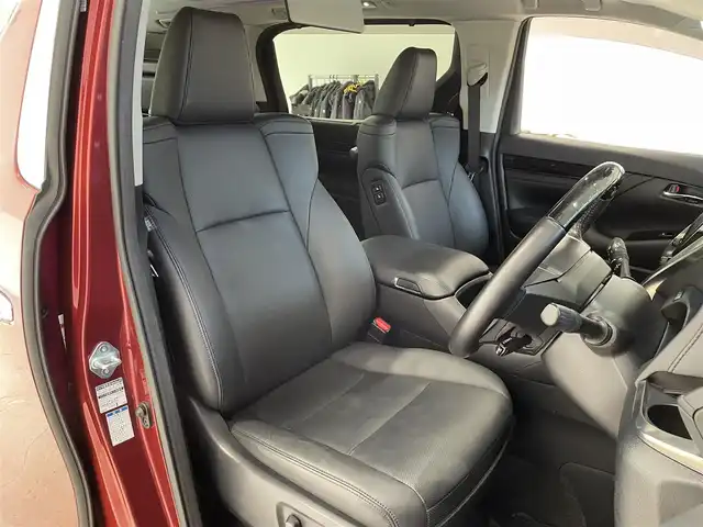 トヨタ アルファードハイブリット SR 宮城県 2019(令1)年 5.1万km ダークレッドマイカメタリック 4WD/ツインムーンルーフ/JBLサウンドシステム/後席モニター/デジタルインナーミラー/トヨタセーフティセンス/・プリクラッシュセーフティ/・レーントレーシングアシスト/・レーダークルーズコントロール/・ロードサインアシスト/・オートマチックハイビーム/純正ナビ/・アラウンドビューモニター/・Bluetooth/CD/・フルセグTV/・USB入力端子/ブラインドスポットモニター/前後コーナーセンサー/リヤクロストラフィックアラート/オートブレーキホールド/電子パーキング/前後ドライブレコーダー/LED2.0/電動リアゲート/革巻きステアリングウッドコンビ/レザーシート/・シートメモリー(運転席)/・シートベンチレーション(運転席・助手席)/・シートヒーター（運転席/助手席）/・オットマン（助手席・2列目）/AC100V充電/LEDヘッドライト/・オートライト/・フォグランプ/純正アルミホイール/純正フロアマット