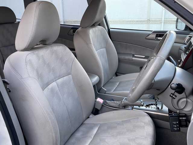 スバル フォレスター 2．0XT プラチナセレクション 岩手県 2008(平20)年 15.6万km サテンホワイトパール サンルーフ　エンジンスターター　純正ＨＤＤナビ　バックカメラ　ＣＤ／ＤＶＤ再生　ＥＴＣ　運転席パワーシート　シートヒーター　ＨＩＤヘッドライト　ドアバイザー　スマートキー　フロントフォグ　１８ＡＷ