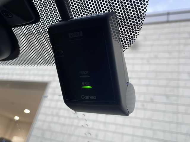 ホンダ フリード ハイブリット G ホンダセンシング 山形県 2018(平30)年 8.6万km ブルーホライゾンM 禁煙車/ホンダセンシング/・衝突軽減ブレーキ（ＣＭＢＳ）/・路外逸脱抑制機能/・先行車発進お知らせ機能/・アダプティブクルーズコントロール（ＡＣＣ）/・レーンキープアシスト（ＬＫＡＳ）/・標識認識機能/車両接近通報装置/両側パワースライドドア/純正ナビ(ＡＭ/FM/TV/BT)/純正ドライブレコーダー/ビルトインＥＴＣ/横滑り防止装置/ワイパーデアイサー