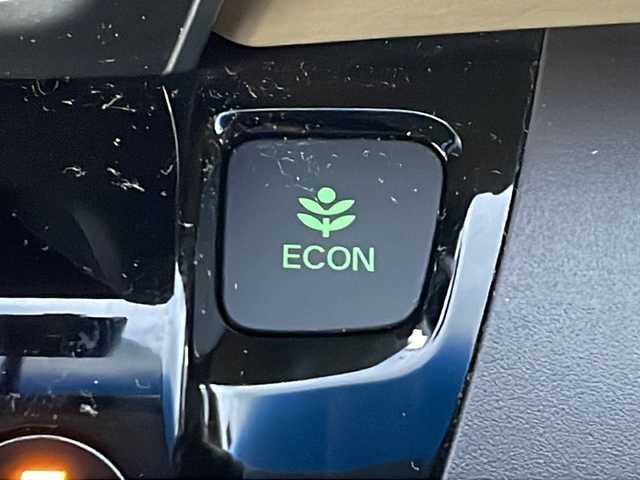 ホンダ フリード ハイブリット G ホンダセンシング 山形県 2018(平30)年 8.6万km ブルーホライゾンM 禁煙車/ホンダセンシング/・衝突軽減ブレーキ（ＣＭＢＳ）/・路外逸脱抑制機能/・先行車発進お知らせ機能/・アダプティブクルーズコントロール（ＡＣＣ）/・レーンキープアシスト（ＬＫＡＳ）/・標識認識機能/車両接近通報装置/両側パワースライドドア/純正ナビ(ＡＭ/FM/TV/BT)/純正ドライブレコーダー/ビルトインＥＴＣ/横滑り防止装置/ワイパーデアイサー