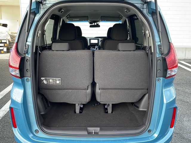 ホンダ フリード ハイブリット G ホンダセンシング 山形県 2018(平30)年 8.6万km ブルーホライゾンM 禁煙車/ホンダセンシング/・衝突軽減ブレーキ（ＣＭＢＳ）/・路外逸脱抑制機能/・先行車発進お知らせ機能/・アダプティブクルーズコントロール（ＡＣＣ）/・レーンキープアシスト（ＬＫＡＳ）/・標識認識機能/車両接近通報装置/両側パワースライドドア/純正ナビ(ＡＭ/FM/TV/BT)/純正ドライブレコーダー/ビルトインＥＴＣ/横滑り防止装置/ワイパーデアイサー