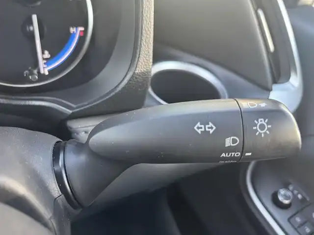 トヨタ ヴォクシー ハイブリッド S－Z 愛知県 2023(令5)年 2.9万km マッシブグレー ワンオーナー　禁煙　１０インチＷゾーンナビ　フルセグＴＶ　ＤＶＤ再生　スマホ連携　HDMI　USB　全方位カメラ　純正１４インチ後席モニタ　ビルトインＥＴＣ　両側パワースライドドア　パワーバックドア　追従　ＬＫＡ　ＢＳＭ　AC1500W電源　1，2列目シートヒーター