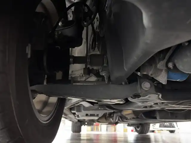 トヨタ ヴォクシー ZS 煌 三重県 2018(平30)年 5.2万km ホワイトパールクリスタルシャイン ガソリン/FF/MTモード付インパネCVT/純正 10インチナビ NSZT-Z66T/（AM/FM/CD/DVD/TV/SD/SDREC/Bluetooth）/バックガイドモニター/両側パワースライドドア/ドライブレコーダー 前方/ビルトイン ETC/モデリスタエアロ（フロントスポイラー、スタイリッシュモール、リヤスカート、リヤスポイラー）/Toyota Safety Sense/・プリクラッシュセーフティ［PCS］/・レーンディパーチャーアラート［LDA］/・オートハイビーム［AHB］/・横滑り防止装置［TRC］/など/装備/・クルーズコントロール/・左右独立温度調整＆後席独立調整オートエアコン/・オートライト/・LED ヘッドランプ＆フロントフォグランプ/・ステアリングスイッチ/・プッシュスタート/・充電用USBジャックx2/・純正16inAW/・保/取/ナビ取/・スマートキーx1/など