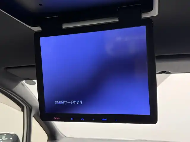 トヨタ ヴォクシー ZS 煌 三重県 2018(平30)年 5.2万km ホワイトパールクリスタルシャイン ガソリン/FF/MTモード付インパネCVT/純正 10インチナビ NSZT-Z66T/（AM/FM/CD/DVD/TV/SD/SDREC/Bluetooth）/バックガイドモニター/両側パワースライドドア/ドライブレコーダー 前方/ビルトイン ETC/モデリスタエアロ（フロントスポイラー、スタイリッシュモール、リヤスカート、リヤスポイラー）/Toyota Safety Sense/・プリクラッシュセーフティ［PCS］/・レーンディパーチャーアラート［LDA］/・オートハイビーム［AHB］/・横滑り防止装置［TRC］/など/装備/・クルーズコントロール/・左右独立温度調整＆後席独立調整オートエアコン/・オートライト/・LED ヘッドランプ＆フロントフォグランプ/・ステアリングスイッチ/・プッシュスタート/・充電用USBジャックx2/・純正16inAW/・保/取/ナビ取/・スマートキーx1/など