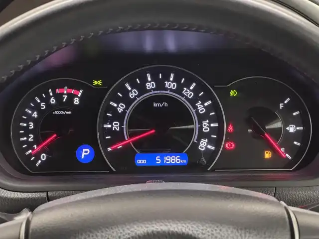 トヨタ ヴォクシー ZS 煌 三重県 2018(平30)年 5.2万km ホワイトパールクリスタルシャイン ガソリン/FF/MTモード付インパネCVT/純正 10インチナビ NSZT-Z66T/（AM/FM/CD/DVD/TV/SD/SDREC/Bluetooth）/バックガイドモニター/両側パワースライドドア/ドライブレコーダー 前方/ビルトイン ETC/モデリスタエアロ（フロントスポイラー、スタイリッシュモール、リヤスカート、リヤスポイラー）/Toyota Safety Sense/・プリクラッシュセーフティ［PCS］/・レーンディパーチャーアラート［LDA］/・オートハイビーム［AHB］/・横滑り防止装置［TRC］/など/装備/・クルーズコントロール/・左右独立温度調整＆後席独立調整オートエアコン/・オートライト/・LED ヘッドランプ＆フロントフォグランプ/・ステアリングスイッチ/・プッシュスタート/・充電用USBジャックx2/・純正16inAW/・保/取/ナビ取/・スマートキーx1/など