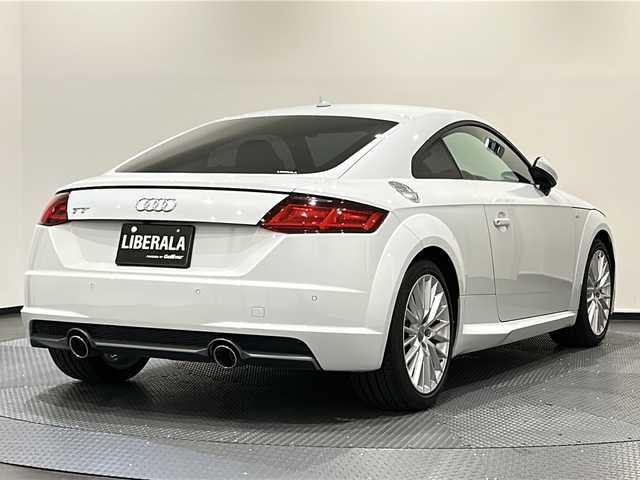 アウディ ＴＴクーペ 1.8TFSIライティングスタイルED 新潟県 2017(平29)年 3万km グレイシアホワイトメタリック Lighting style edition110台限定/S lineエクステリアパッケージ/・専用バンパー/・ハイグロスブラックラジエターグリル/・プラチナム グレーリアディフューザー/LEDヘッドライト/18インチアルミホイール/オプション/アシスタンスパッケージ/・クルーズコントロール/・リヤビューカメラ/・アウディパーキングシステム（フロント/リヤ）/・アウディホールドアシスト/標準装備/・バーチャルコックピット/・MMI ナビゲーション/・TVチューナー/・ハンズフリー（Bluetooth）/・レイン/ライトセンサー/・電動リアスポイラー/・ETC/ドライブレコーダー