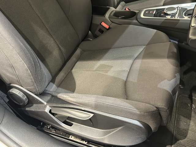 アウディ ＴＴクーペ 1.8TFSIライティングスタイルED 新潟県 2017(平29)年 3万km グレイシアホワイトメタリック Lighting style edition110台限定/S lineエクステリアパッケージ/・専用バンパー/・ハイグロスブラックラジエターグリル/・プラチナム グレーリアディフューザー/LEDヘッドライト/18インチアルミホイール/オプション/アシスタンスパッケージ/・クルーズコントロール/・リヤビューカメラ/・アウディパーキングシステム（フロント/リヤ）/・アウディホールドアシスト/標準装備/・バーチャルコックピット/・MMI ナビゲーション/・TVチューナー/・ハンズフリー（Bluetooth）/・レイン/ライトセンサー/・電動リアスポイラー/・ETC/ドライブレコーダー