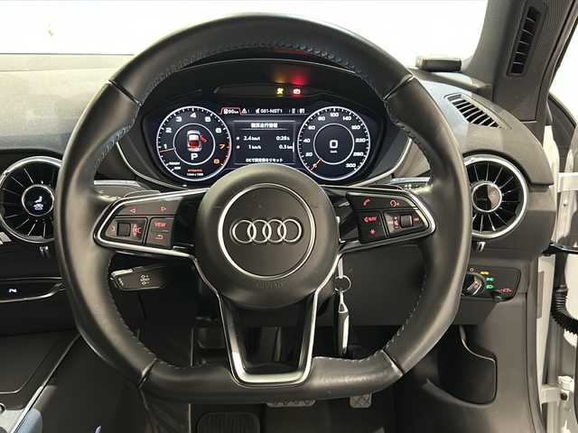 アウディ ＴＴクーペ 1.8TFSIライティングスタイルED 新潟県 2017(平29)年 3万km グレイシアホワイトメタリック Lighting style edition110台限定/S lineエクステリアパッケージ/・専用バンパー/・ハイグロスブラックラジエターグリル/・プラチナム グレーリアディフューザー/LEDヘッドライト/18インチアルミホイール/オプション/アシスタンスパッケージ/・クルーズコントロール/・リヤビューカメラ/・アウディパーキングシステム（フロント/リヤ）/・アウディホールドアシスト/標準装備/・バーチャルコックピット/・MMI ナビゲーション/・TVチューナー/・ハンズフリー（Bluetooth）/・レイン/ライトセンサー/・電動リアスポイラー/・ETC/ドライブレコーダー