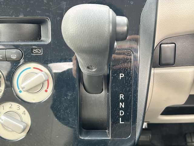 日産 デイズ J 茨城県 2014(平26)年 6.9万km プレミアムパープルP 純正メモリナビ【MM114D-W】/(地デジTV・CD・ラジオ再生)/社外フロアマット/ハロゲンライト/リモコンキー/取扱説明書/保証書