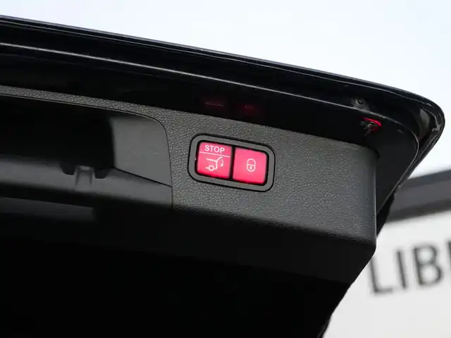 メルセデス・ベンツ Ｅ２２０ｄ SWアバンギャルド AMGライン 静岡県 2019(令1)年 5.5万km カバンサイトブルー レザーエクスクルーシブ/ブラックレザーシートシートヒーター/CommandHDDナビフルセグTVBluetooth/全方位カメラ/ヘッドアップディスプレイ/ブルメスターサラウンド/エアバランス/パワーバックドア/DSRCETC