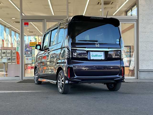ホンダ Ｎ ＢＯＸ カスタム G EX ホンダセンシング 埼玉県 2020(令2)年 6.5万km プレミアムベルベットパープル・パール ワンオーナー/ホンダセンシング/　・衝突軽減ブレーキ/　・誤発進抑制機能/　・後方誤発進抑制機能/　・歩行者事故低減ステアリング/　・路外逸脱抑制機能/　・先行車発進お知らせ機能/　・標識認識機能/　・オートハイビーム/　・アダプティブクルーズコントロール/　・車線維持支援システム/Gathers純正ナビゲーション(VXU-207NBi)/AM/FM/CD/DVD/BT/USB/フルセグＴＶ/バックカメラ/ビルトインＥＴＣ/コーナーセンサー/片側パワースライドドア/取扱説明書/保証書/スペアキー1本
