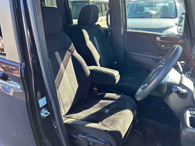 ホンダ Ｎ ＢＯＸ カスタム G EX ホンダセンシング 埼玉県 2020(令2)年 6.5万km プレミアムベルベットパープル・パール ワンオーナー/ホンダセンシング/　・衝突軽減ブレーキ/　・誤発進抑制機能/　・後方誤発進抑制機能/　・歩行者事故低減ステアリング/　・路外逸脱抑制機能/　・先行車発進お知らせ機能/　・標識認識機能/　・オートハイビーム/　・アダプティブクルーズコントロール/　・車線維持支援システム/Gathers純正ナビゲーション(VXU-207NBi)/AM/FM/CD/DVD/BT/USB/フルセグＴＶ/バックカメラ/ビルトインＥＴＣ/コーナーセンサー/片側パワースライドドア/取扱説明書/保証書/スペアキー1本