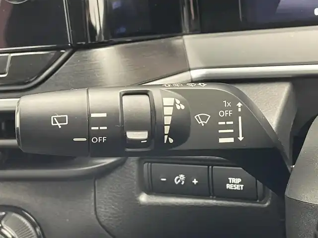 日産 ノート オーテック 滋賀県 2021(令3)年 3.2万km 黒 禁煙車/純正ナビ/Bluetooth/USB/CarPlay/フルセグテレビ/アラウンドビューモニター/全方位運転支援システム/・インテリジェントジェンシーブレーキ/・踏み間違い衝突防止アシスト/・標識検知機能/・前方衝突予測警報/・車両逸脱警報/・ふらつき警報/・車線逸脱防止支援システム/ビルトインETC2.0/レザーシート/シートヒーター /ステアリングヒーター/アダプティブLEDヘッドライト/インテリジェントオートライト/ハイビームアシスト/プッシュスタート /スマートキー/純正フロアマット