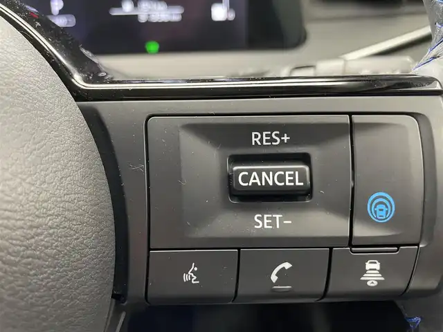 日産 ノート オーテック 滋賀県 2021(令3)年 3.2万km 黒 禁煙車/純正ナビ/Bluetooth/USB/CarPlay/フルセグテレビ/アラウンドビューモニター/全方位運転支援システム/・インテリジェントジェンシーブレーキ/・踏み間違い衝突防止アシスト/・標識検知機能/・前方衝突予測警報/・車両逸脱警報/・ふらつき警報/・車線逸脱防止支援システム/ビルトインETC2.0/レザーシート/シートヒーター /ステアリングヒーター/アダプティブLEDヘッドライト/インテリジェントオートライト/ハイビームアシスト/プッシュスタート /スマートキー/純正フロアマット