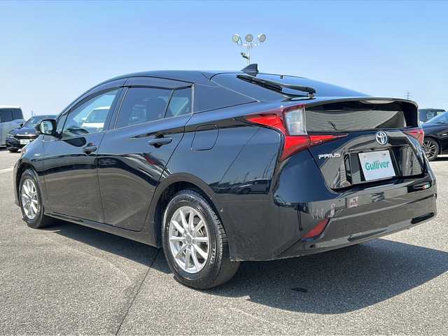 トヨタ プリウス A ツーリングセレクション 新潟県 2020(令2)年 3万km アティチュードブラックマイカ ４WD/純正エンジンスターター/D席パワーシート/クルーズコントロール追従あり/シートヒーター/ナビ/前後ドライブレコーダー/前後コーナーセンサー/純正フロアマット/バックカメラ/横滑り防止装置/レーンキープアシスト/衝突軽減システム/スマートキー/ETC