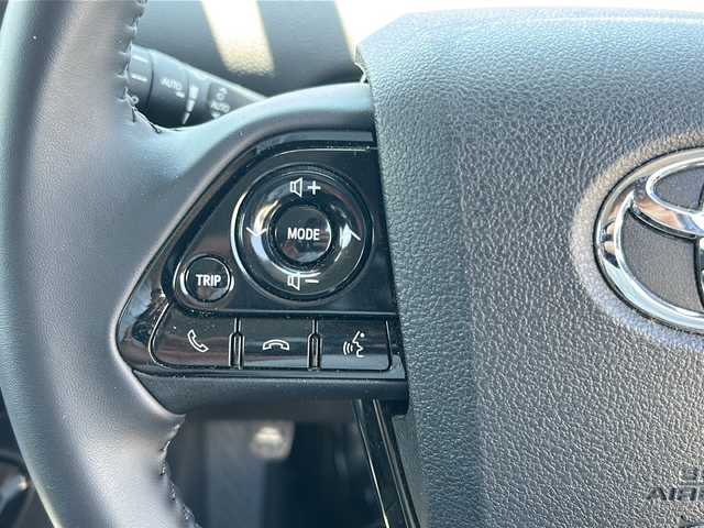 トヨタ プリウス A ツーリングセレクション 新潟県 2020(令2)年 3万km アティチュードブラックマイカ ４WD/純正エンジンスターター/D席パワーシート/クルーズコントロール追従あり/シートヒーター/ナビ/前後ドライブレコーダー/前後コーナーセンサー/純正フロアマット/バックカメラ/横滑り防止装置/レーンキープアシスト/衝突軽減システム/スマートキー/ETC