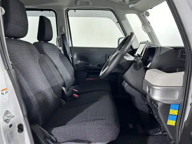 スズキ スペーシア HYBRID X 佐賀県 2018(平30)年 1.5万km ピュアホワイトP 社外8インチナビ/フルセグTV/CD/DVD/Bluetooth/バックカメラ/衝突被害軽減システム/パーキングソナー/横滑り防止装置/オートライト/オートマチックハイビーム/両側パワースライドドア/運転席シートヒーター/後席サンシェード/ETC/ISOFIX対応シート/サーキュレーター/純正ドアバザー/スマートキー/スペアキー×１/プッシュスタート/電動格納ミラー/ウィンカーミラ