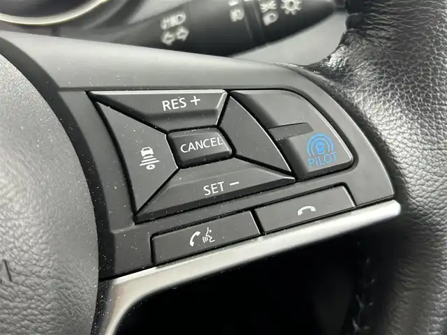 日産 エクストレイル 20Xi Vセレクション 道央・札幌 2021(令3)年 1.6万km ブリリアントホワイトパール ・４WD/・寒冷地仕様/・全方位カメラ/・衝突軽減ブレーキ/・横滑り防止機能/・プロパイロット/・純正ＳＤナビ/・ＣＤ／ＢＴ／フルセグＴＶ/・純正ドライブレコーダー/・ＥＴＣ/・パワーシート/・パワーバックドア/・全席シートヒーター/・オートライト/・オートハイビーム/・ドアバイザー/・フロントフォグランプ/・LEDヘッドライト/・純正フロアマット/・純正アルミホイール/・スマートキー＆プッシュスタート/・アイドリングストップ/・レーンアシスト/・Wエアバック/・電動格納ウインカーミラー