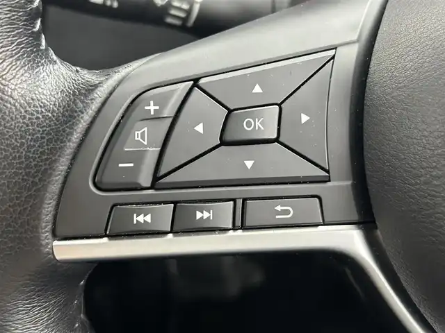 日産 エクストレイル 20Xi Vセレクション 道央・札幌 2021(令3)年 1.6万km ブリリアントホワイトパール ・４WD/・寒冷地仕様/・全方位カメラ/・衝突軽減ブレーキ/・横滑り防止機能/・プロパイロット/・純正ＳＤナビ/・ＣＤ／ＢＴ／フルセグＴＶ/・純正ドライブレコーダー/・ＥＴＣ/・パワーシート/・パワーバックドア/・全席シートヒーター/・オートライト/・オートハイビーム/・ドアバイザー/・フロントフォグランプ/・LEDヘッドライト/・純正フロアマット/・純正アルミホイール/・スマートキー＆プッシュスタート/・アイドリングストップ/・レーンアシスト/・Wエアバック/・電動格納ウインカーミラー