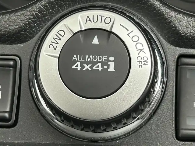 日産 エクストレイル 20Xi Vセレクション 道央・札幌 2021(令3)年 1.6万km ブリリアントホワイトパール ・４WD/・寒冷地仕様/・全方位カメラ/・衝突軽減ブレーキ/・横滑り防止機能/・プロパイロット/・純正ＳＤナビ/・ＣＤ／ＢＴ／フルセグＴＶ/・純正ドライブレコーダー/・ＥＴＣ/・パワーシート/・パワーバックドア/・全席シートヒーター/・オートライト/・オートハイビーム/・ドアバイザー/・フロントフォグランプ/・LEDヘッドライト/・純正フロアマット/・純正アルミホイール/・スマートキー＆プッシュスタート/・アイドリングストップ/・レーンアシスト/・Wエアバック/・電動格納ウインカーミラー